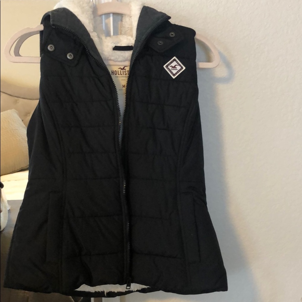 Sherpa lined hooded Hollister puffer vest